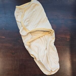 Swaddle Me Yellow Baby Swaddle Blanket Sm/Med